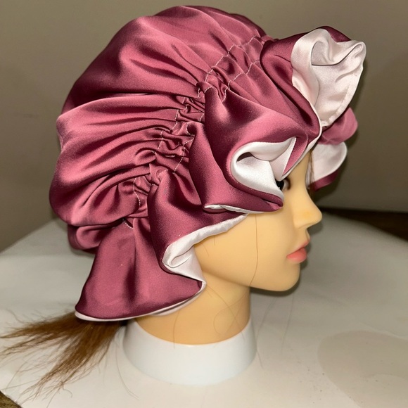Mauve & light pink Reversible silk Bonnet - Picture 2 of 3